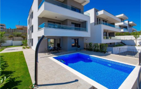 Pet Friendly Apartment In Malinska With Wifi
